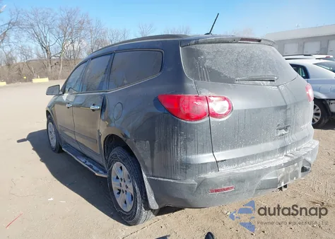 2010 Chevrolet Traverse Ls z USA, uszkodzony, nr VIN 1GNLREED6AJ250485